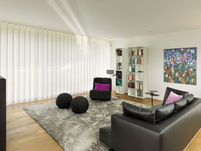 Sistemas de rieles, SG 5600, Colorama 2, Room shot "Private Home", Gümligen, Switzerland, Wave