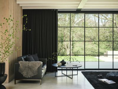 Sistemas de rieles, SG 5600, Deep, Private House, Cardiff, United Kingdom, Black