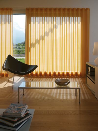 Sistemas de rieles de cortinas de accionamiento manual, Colorama 1, Room shot