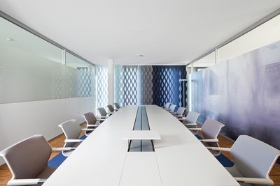 Sistemas de bandas verticales, SG 2810, Multi Shadow, Room shot "Disy Information Systems GmbH", Karlsruhe, Germany, Vertical Waves