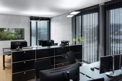 Sistemas de bandas verticales, SG 2960, Colorama 2, Office, Bern, Switzerland