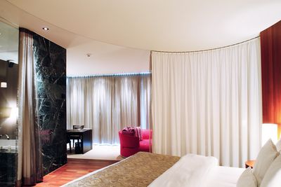 Sistemas de rieles, Customer Fabrics, Room shot "Hotel Park Weggis", Switzerland