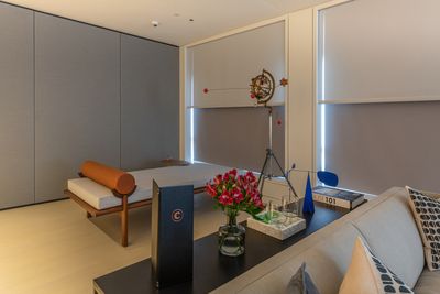 Sistemas de enrollables, SG 4960, Multiscreen 1-10%, Centre Point, London, United Kingdom, Recess