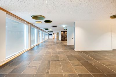 Sistemas de enrollables, SG 4970, Aluscreen Futura 3%, Room shot "Glacier Restaurant Jungfraujoch", Switzerland