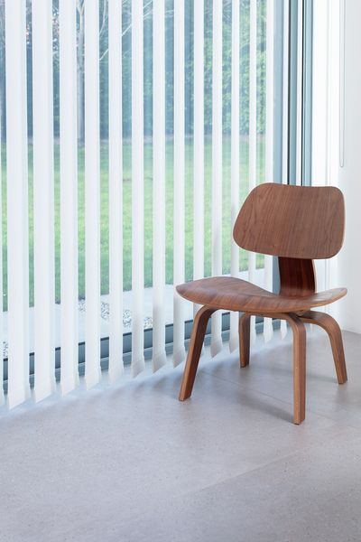 Sistemas de bandas verticales, SG 2910, Palisade Revive, Gerrards Cross, London, United Kingdom