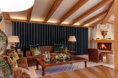 Metropole, SG 7610, Colorama Dimout, Hotel Palace, Gstaad, Switzerland, Charcoal, Design Endcap