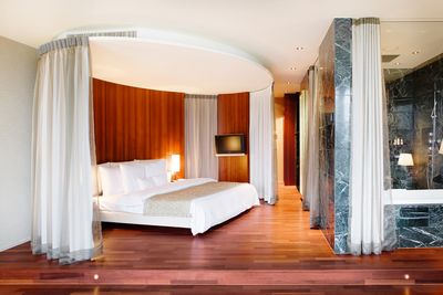 Sistemas de rieles, Customer Fabrics, Room shot "Hotel Park Weggis", Switzerland