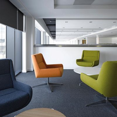 Sistemas de enrollables, SG 4930, Multiscreen 1-10%, Room shot "Aberdeen International Business Park", Aberdeen, United Kingdom