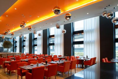 Sistemas de rieles, SG 5600, Colorama 1, Room shot "Radisson Blu Hotel", Zurich, Switzerland, Wave