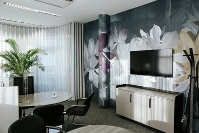 Sistemas de rieles, SG 6465, Colorama 1 Alu, Raiffeisen Bankzentrale, Timelkam, Austria