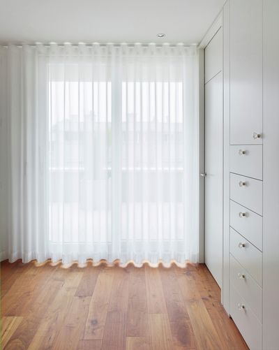 Sistemas de rieles, SG 6010, Colorama 1, Room shot "Private Home", Gümligen, Switzerland, Wave