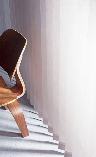 Sistemas de bandas verticales, SG 2910, Multi Visio, Gerrards Cross, London, United Kingdom